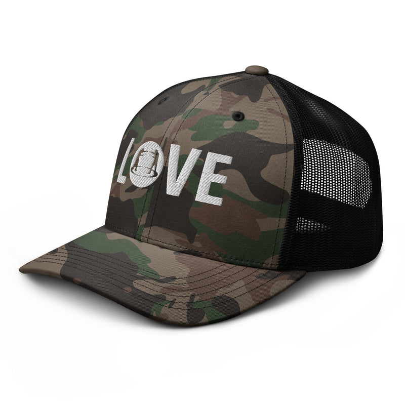 Camouflage trucker hat Love